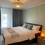 Raunex Apartment *