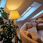 Raunex Apartment *