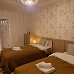 Raunex Apartment *
