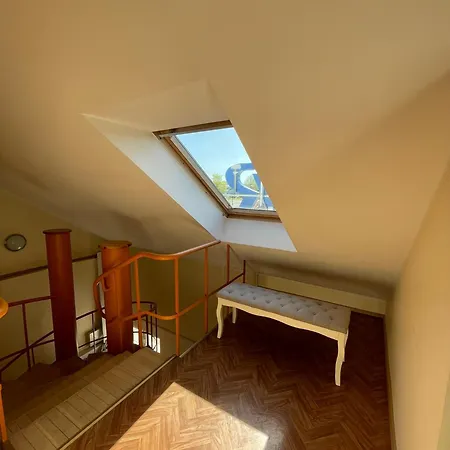 Raunex Apartment
