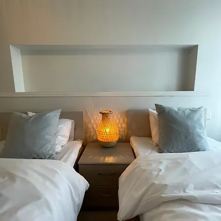 Raunex Apartment *